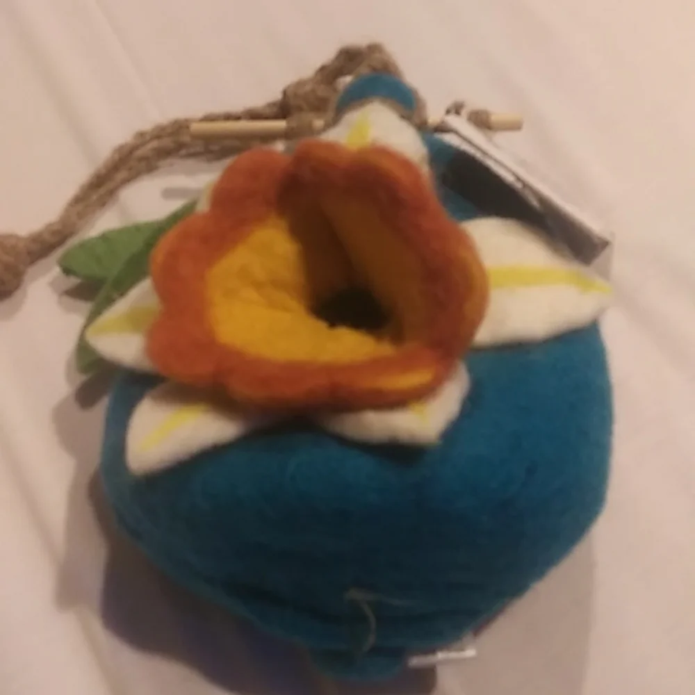 Wool Hanging Birdhouse